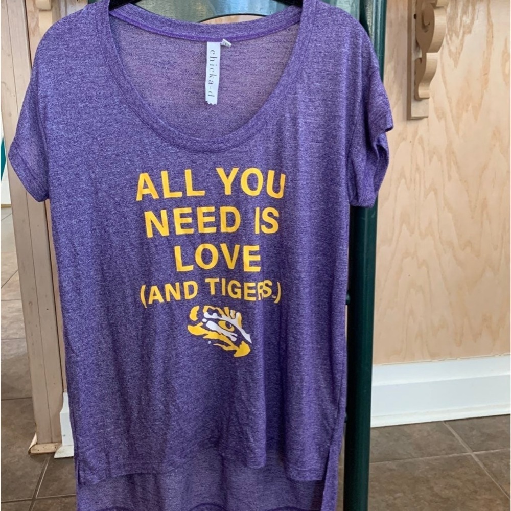 LSU Tigers shirt-Large